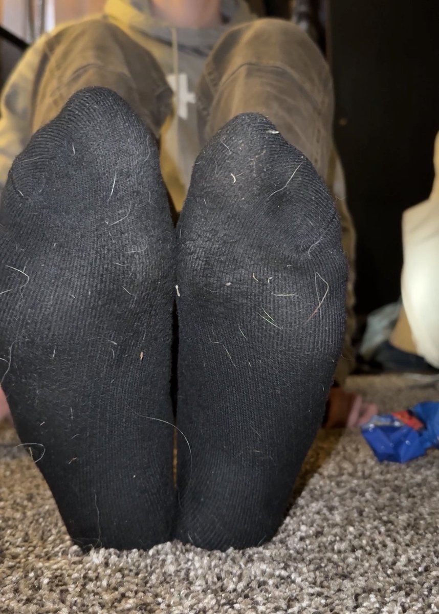 TallFinFemboy's tweet photo. A little before and after of the socksss my slave bought me hehe. How long do u think till they are destroyed :P https://t.co/574VFnQgIJ