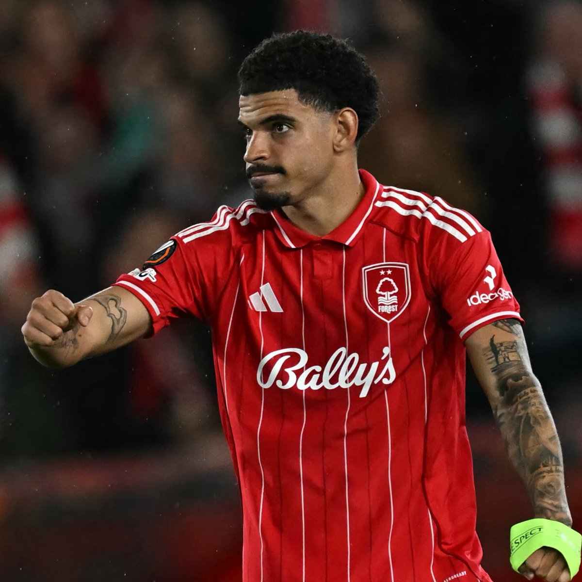 Premier League tweet media