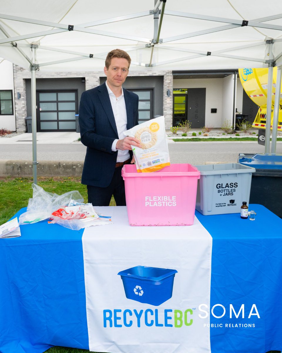 SomaPublic's tweet image. Big changes are coming to recycling in the RDCO ♻️

Recycle BC launched its expanded curbside program with new pink bins (flexible plastics) and grey bins (glass), rolling out May 1, 2026.

Read the full article on our website!

#recycling #PRstrategy #RecycleBC #Kelowna