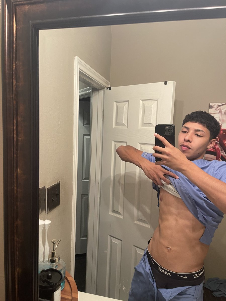 mmhTre's tweet image. Gains or Wht chat I still got like a month or sum fr to get right #nsfwtwtًً #nsfwtwť #htx #texas #houston #teen