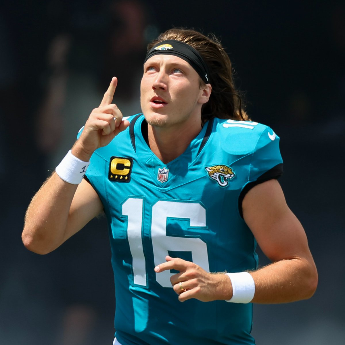 Warren Sharp tweet media