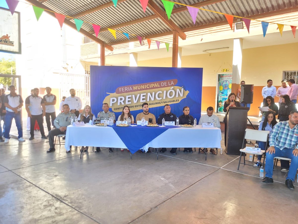 ceprevsin's tweet photo. Acudimos a la "Feria de la Prevención" en Elota, evento que tiene como objetivo fortalecer la cultura de la prevención, la legalidad y el bienestar social entre la niñez y la comunidad.
Participamos con un módulo e intervenimos en aula con Círculos de Diálogo.
@SesespSinaloa https://t.co/rk0AZyA1On