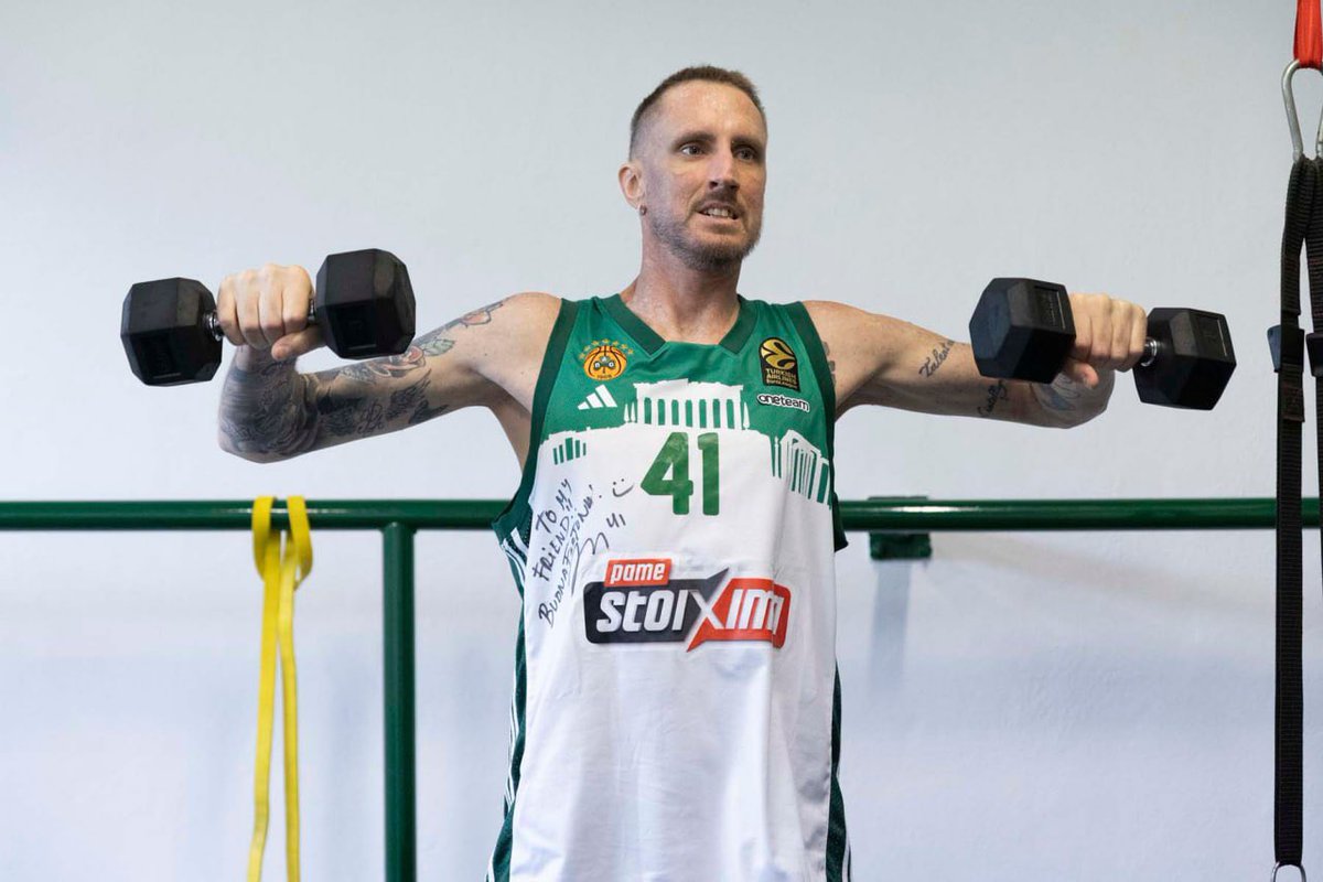 Euroleague Time tweet media