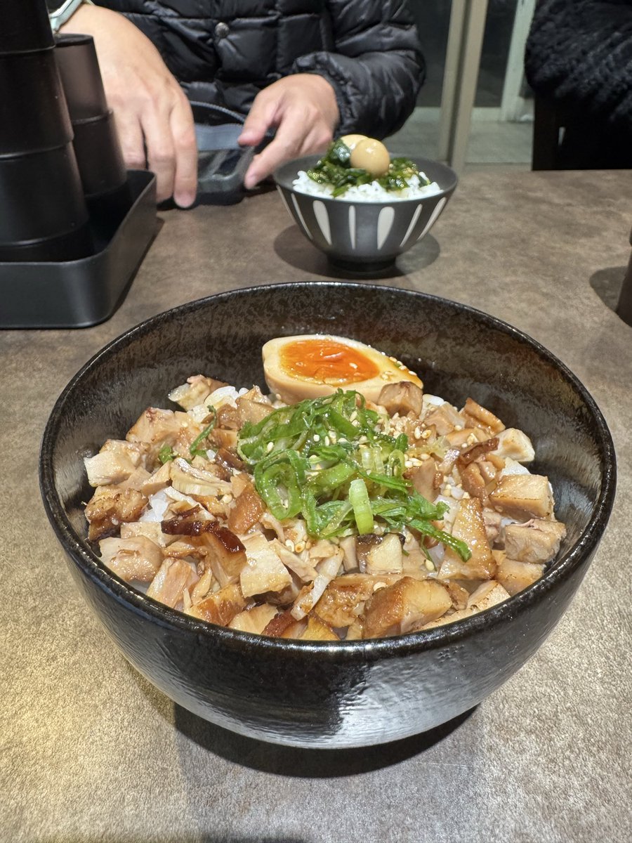 マダムヨシ子 tweet media