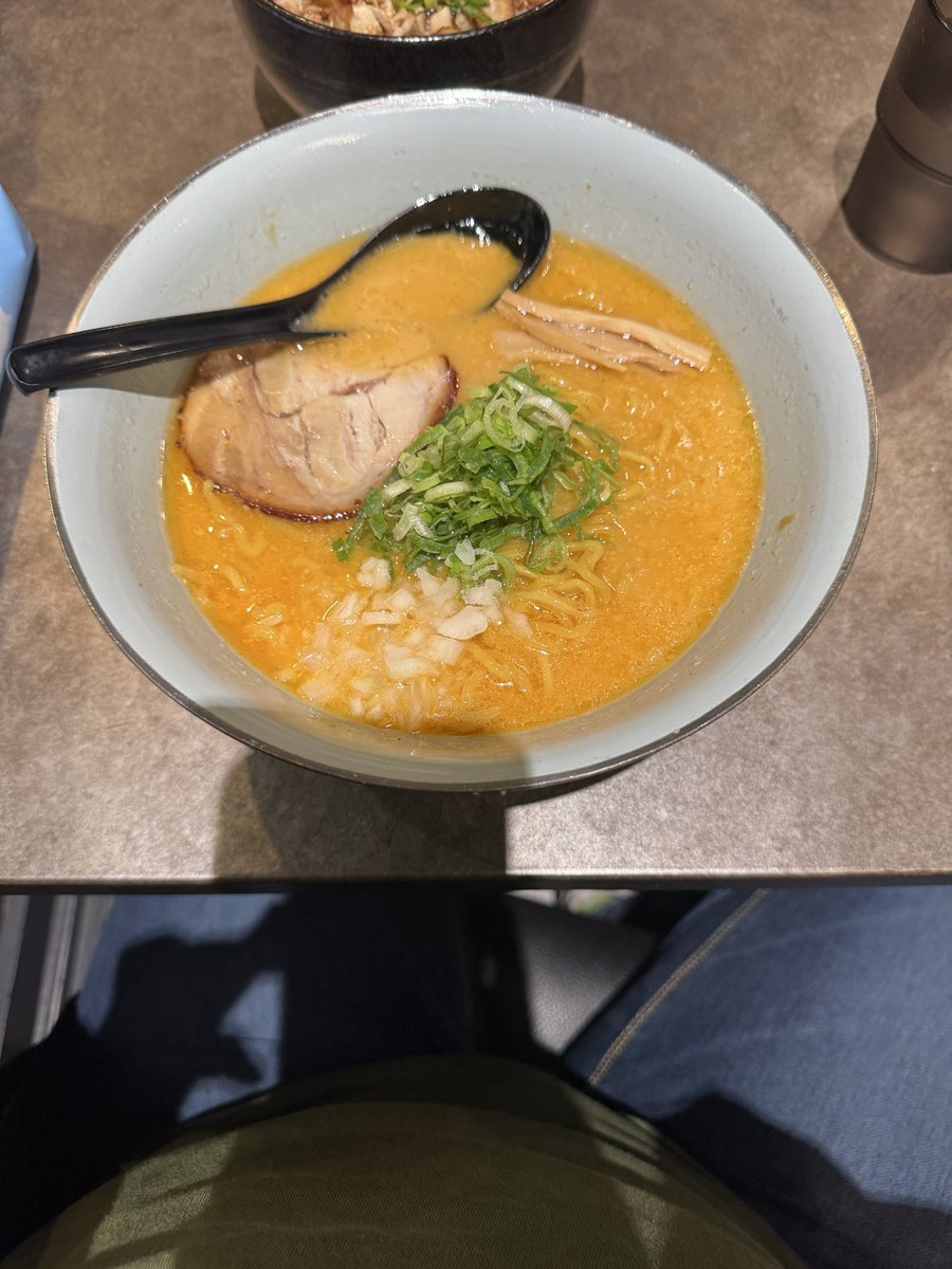 マダムヨシ子 tweet media