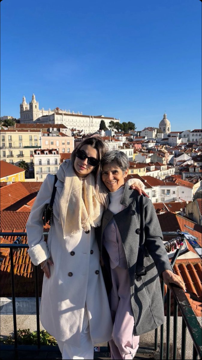 Lia vai ver o BTS 🪭 tweet media