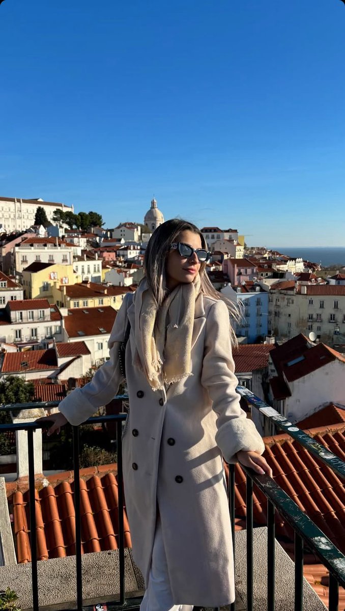 Lia vai ver o BTS 🪭 tweet media