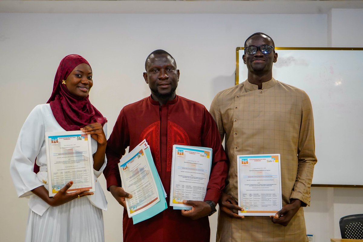 MahtarMbow's tweet photo. [#SOUTENANCE] 🎓

M. Albert Sandoki Bakhoum (DSTI – Polytech Diamniadio, #UAM) a soutenu avec succès son mémoire en SI &amp; Data sur un système de valorisation des données cadastrales.
Mention Excellente (18/20) 🏅
Une première cohorte prometteuse.
#UAM #Ingénierie #Data https://t.co/XJ0iGBp3WJ