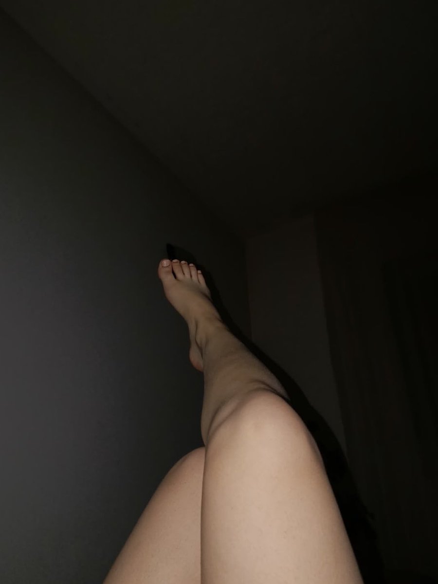 goddessm4dy's tweet photo. Reminders XD 
#goddess #findom #paypig #walletdrain #cashslave #tribute #stopwastingmytime https://t.co/MpFTIEaGxC