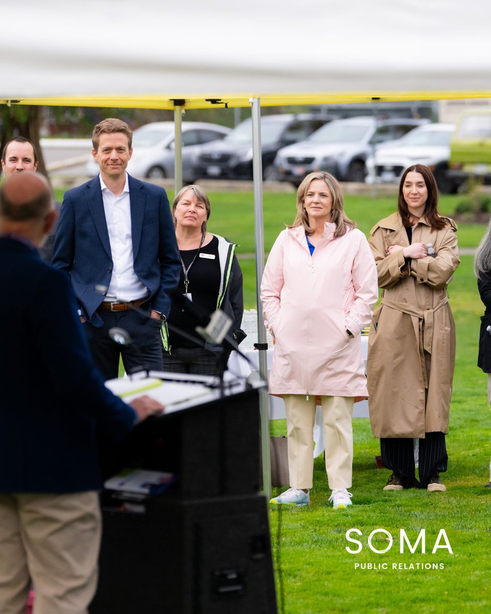 SomaPublic's tweet image. Big changes are coming to recycling in the RDCO ♻️

Recycle BC launched its expanded curbside program with new pink bins (flexible plastics) and grey bins (glass), rolling out May 1, 2026.

Read the full article on our website!

#recycling #PRstrategy #RecycleBC #Kelowna