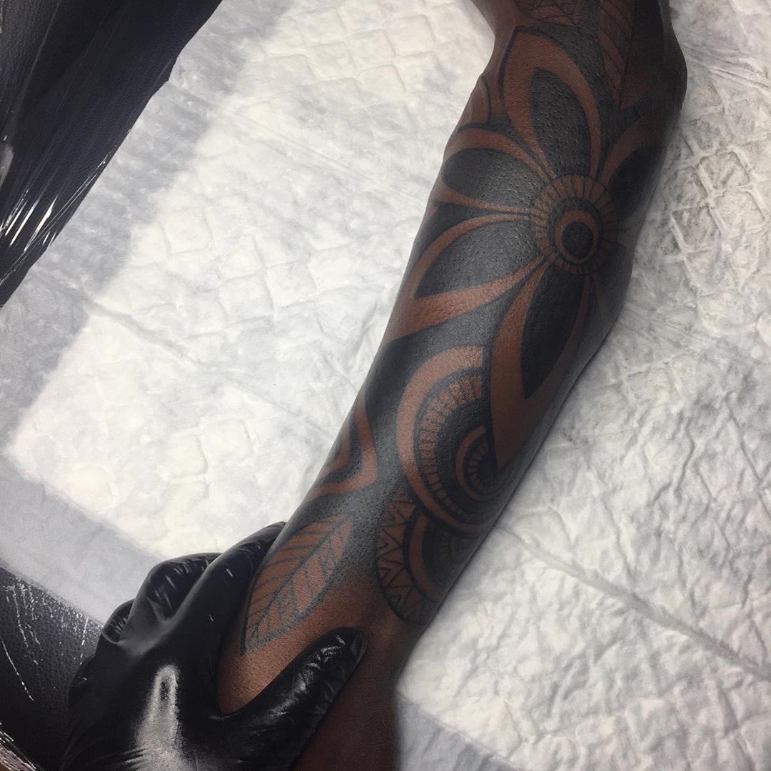 BadestMelanin's tweet photo. Tattoo inspos ♦️ https://t.co/NInc22QD7f