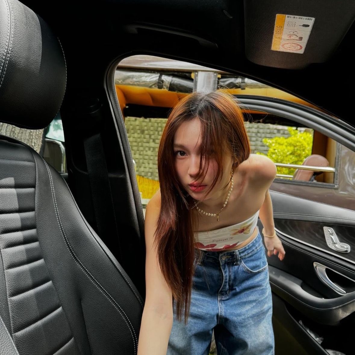 jade t. laurent tweet media