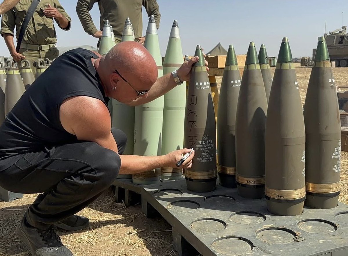 Roger Waters ✊ tweet media