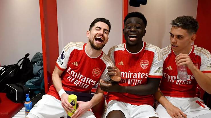 Arsenalnewschan's tweet image. 🗣️Jorginho on what advice he would give to his former #Arsenal teammates at this late stage in the season: “I would tell them  to forget about the last few years, because if they think about it, then they could put pressure on themselves. I think they just should realise how