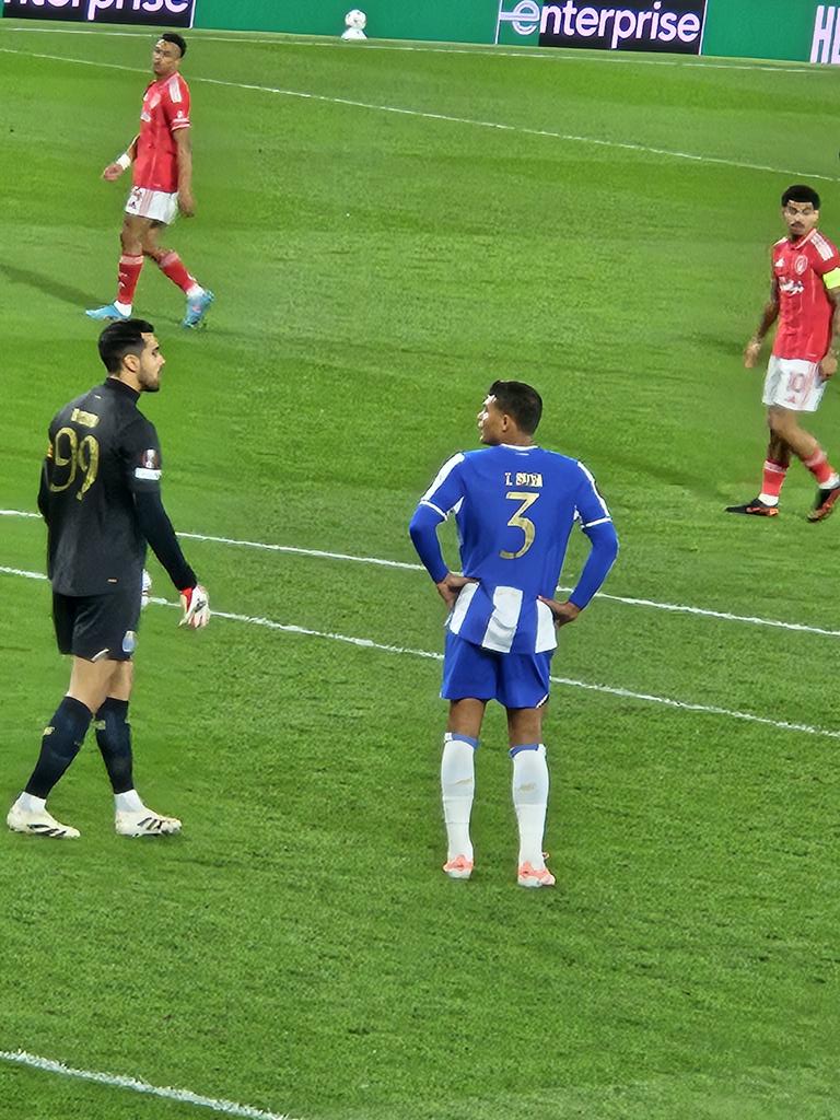 🔴⚪️ Nottingham Forest 1-0 FC Porto ⚪️🔵

Game 8️⃣5️⃣ 2025/26
📅 Thursday 16th April
🏟 City Ground
🏆 UEFA Europa League QF
👥 29,560

#groundhopper #groundhopping