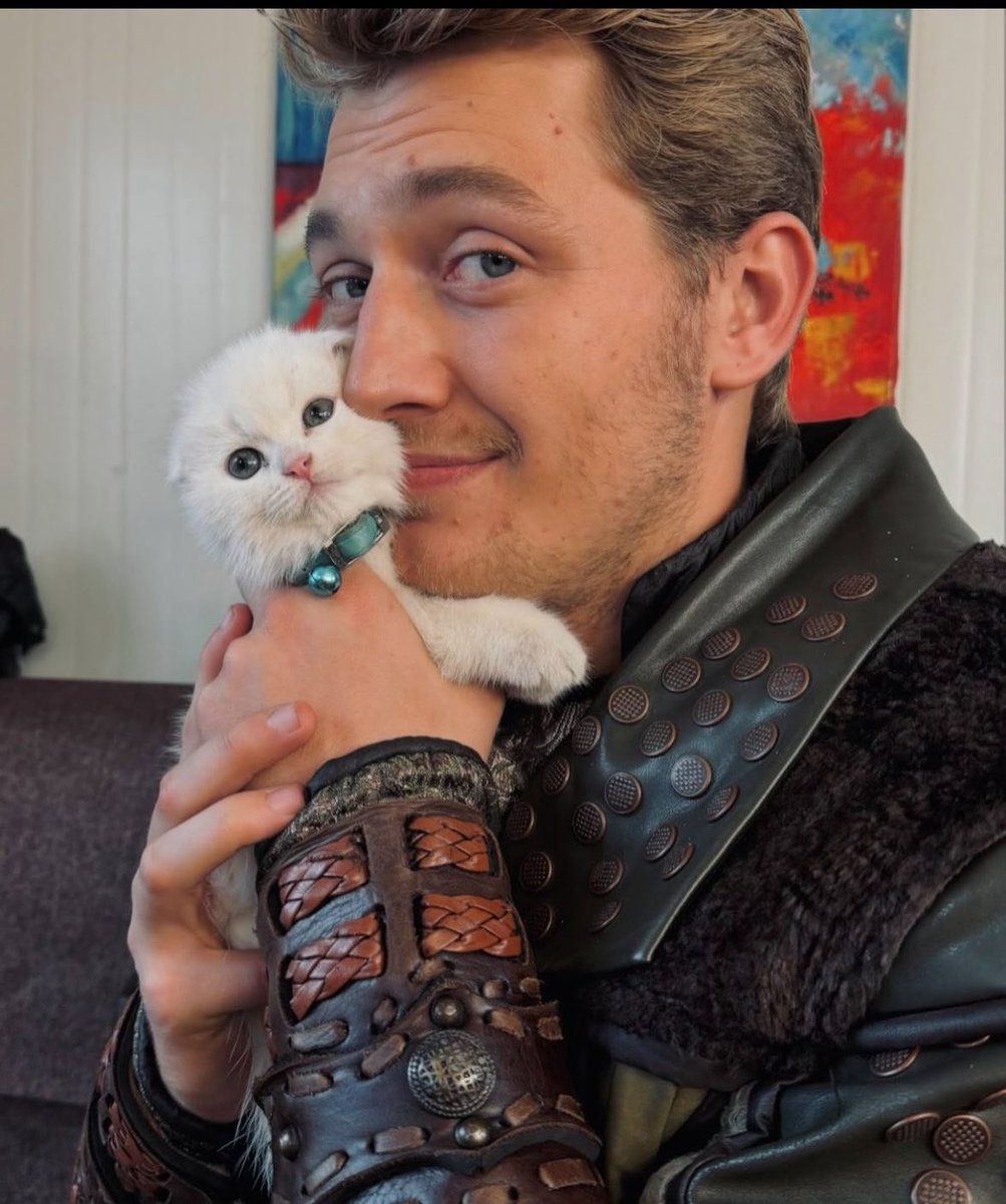 𝒵ℯ𝓎𝓃ℴ 💤 tweet media