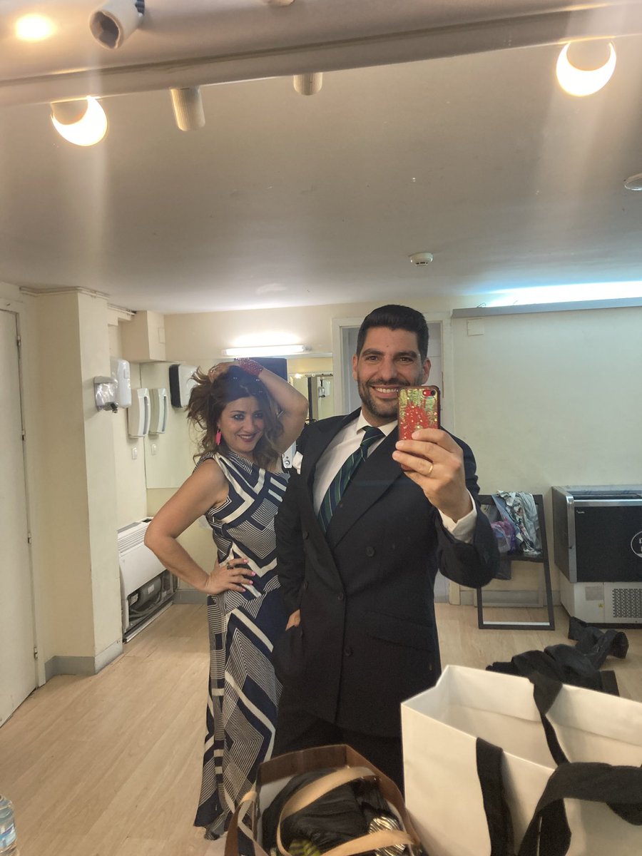 CarmeRamoss's tweet photo. Mano a mano con mi hermano @Eloymoreno20 gracias #Silbon por ponernos guapos y gracias @IMAECordoba por vuestro trato . Emoción a raudales en #50aniversario #equipazo @HUReinaSofia https://t.co/R00B1NVW00