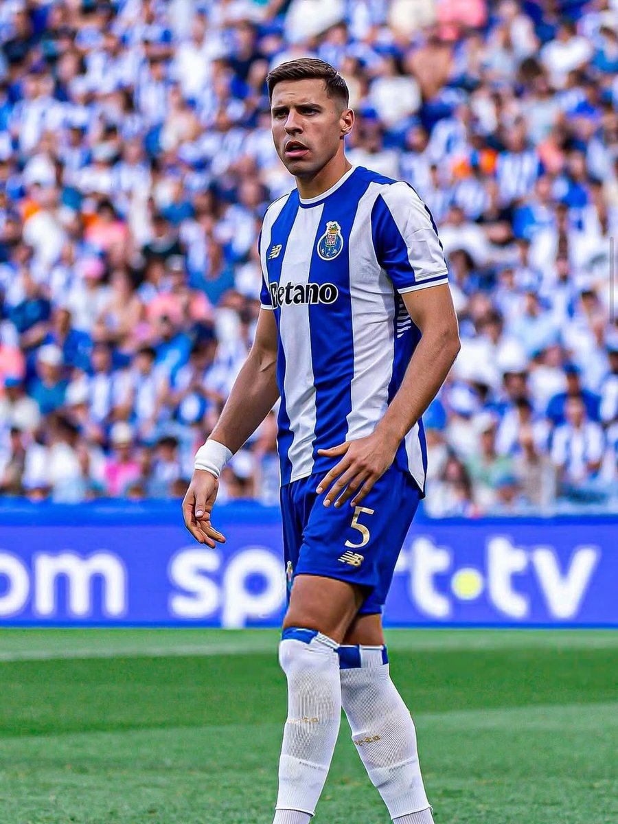 areaportista tweet media