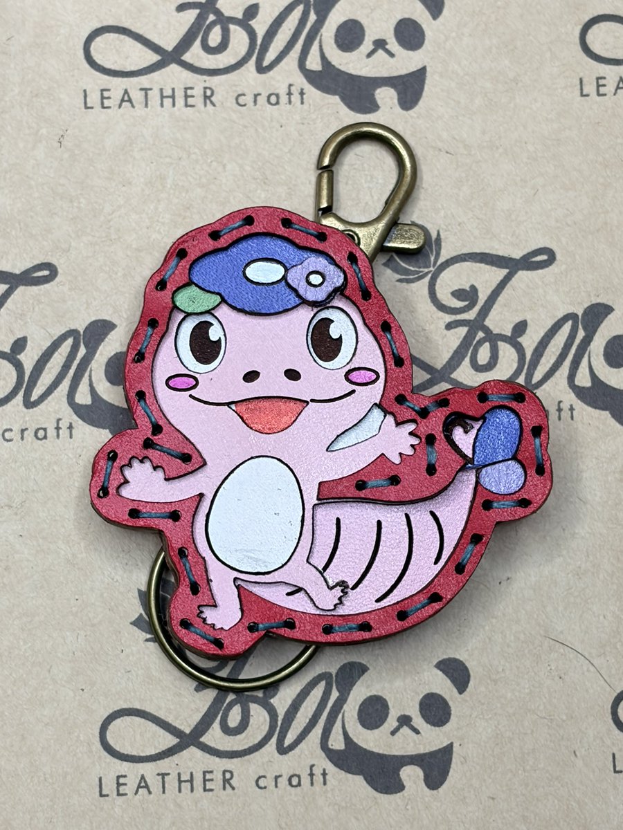 leather_zoo's tweet image. 2026呉ご当地キャラ祭り第3弾は、泉州地域に生息するニシアフリカトカゲモドキのりょっちです😍ガタゴロウちゃんとすごく仲良しなんです🥰

@ryocchi_O 
#leathercraftzoo
#handmade
#りょっち
#医療法人良秀会
#ニシアフリカトカゲモドキ