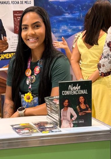 Hoje foi um dia muito especial! 

Minha primeira bienal com um livro físico por uma editora! Ser com o livro delas e aqui em Salvador, tornou tudo ainda mais mágico! 

Obrigada a todas que compareceram! 💚
Obrigada <a href="/editora_venus/">Editora Vênus</a> ✨