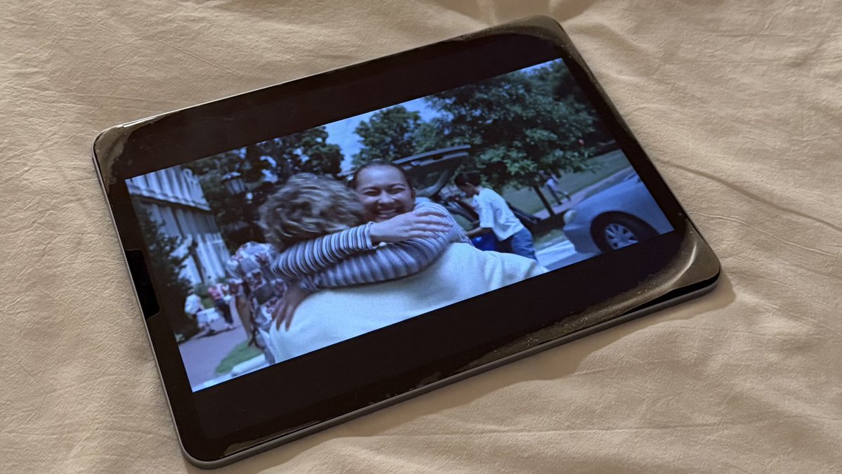 مسلسل أخذني من قااااع الكآبه ورفعني في قمة السعاده في أوقااات كثيره 🌊☀️