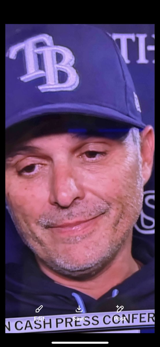 5MiTm4sTaF13x tweet media