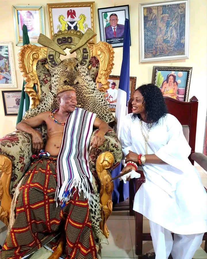 talksleak's tweet image. ROYALTY AT 67: New Photos of the Obol Lopon of Ugep and Paramount Ruler of Yakurr and His Queen Spark Celebration Online!
#BirthAnniversary
#royalty