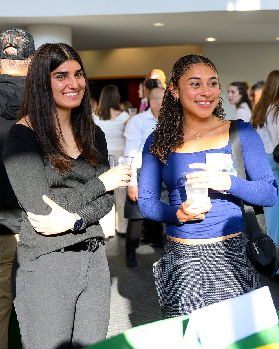 MasonWSOC's tweet photo. Our squad stepped off the pitch and into @MasonAthletics’ NIL Student-Athlete Expo! 💼 From NIL &amp; personal branding education to networking with the local business community, it was a great opportunity for our Patriots to grow beyond the game. https://t.co/cIQHl6S26H