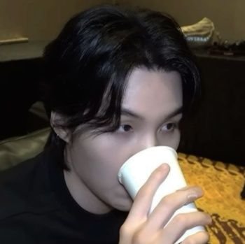 ycaroؘ 🪭 tweet media