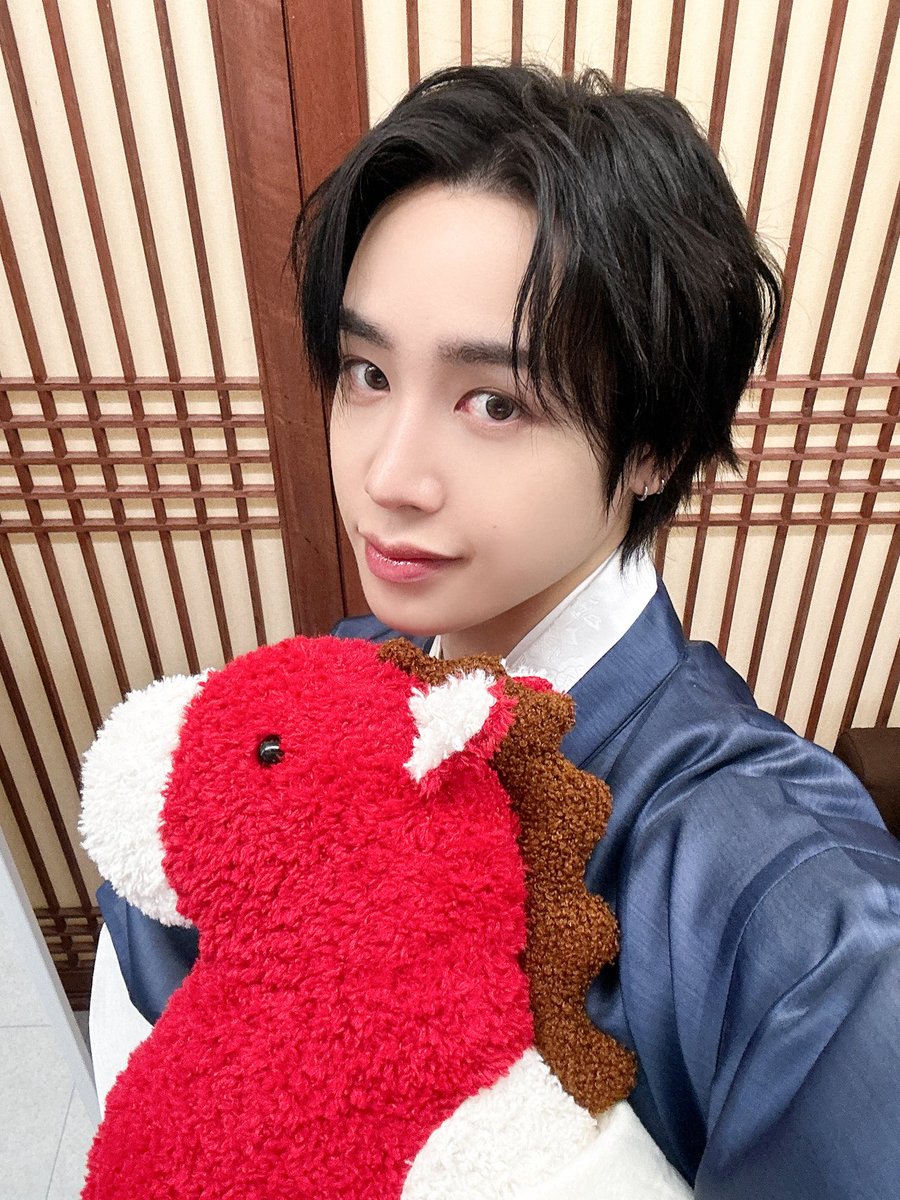 DIANNATHAN11480's tweet image. Two xikers Members Must Know 'My Little Pony' Now And MLP G6 Is Coming Next Year, 2027 #MLPG5 #MLPG6 #Rebooting #XKS #BG