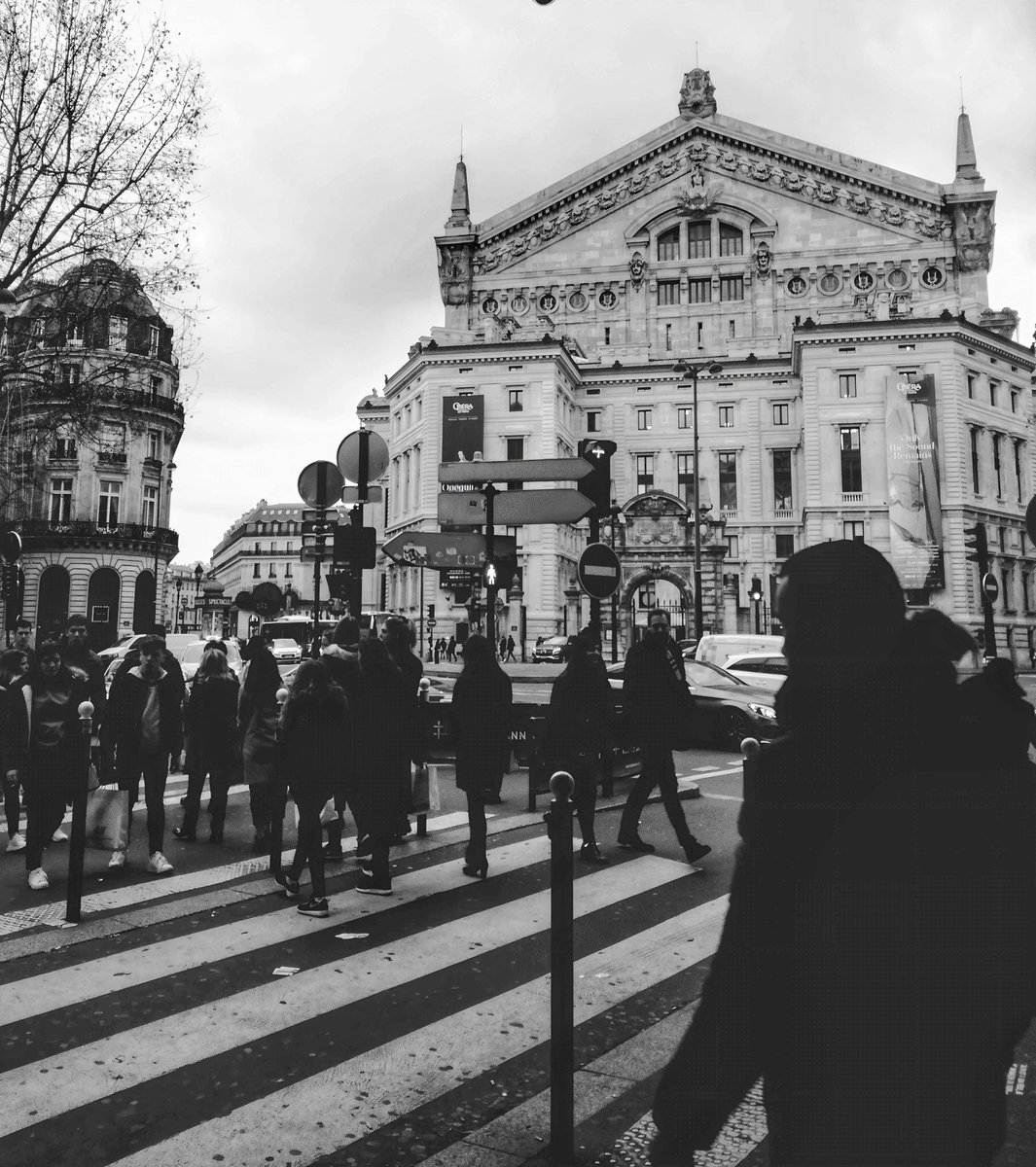 isabel4897's tweet photo. A look back at Paris https://t.co/Wf26H0QyEq