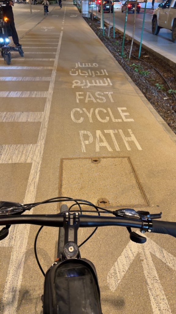 عبدالإله . tweet media