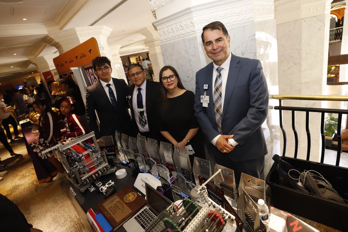 El Paso ISD Superintendent tweet media