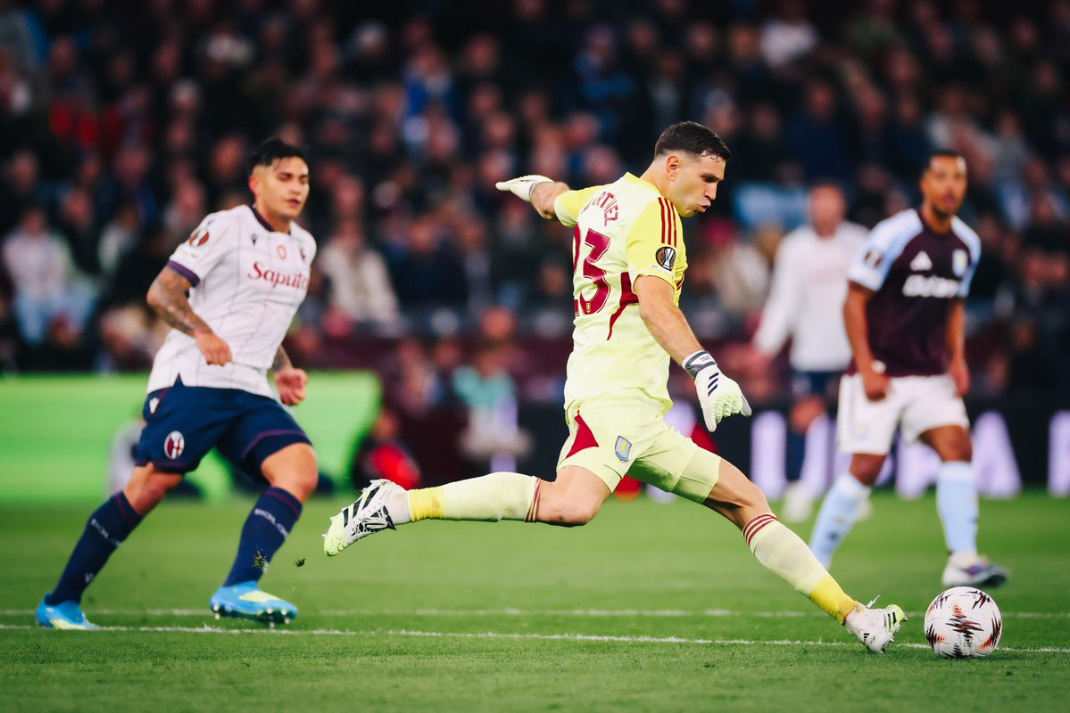 Emi Martínez tweet media