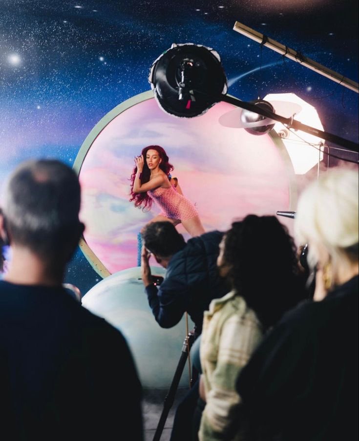 qgdoja's tweet photo. 🚨Após "Planet Her" bater 10 BILHÕES de streams, curiosamente Doja teve alguns descartes VAZADOS do mesmo album🗣️

Confira cada vazamento aqui na thread: https://t.co/si0HEqBTl7