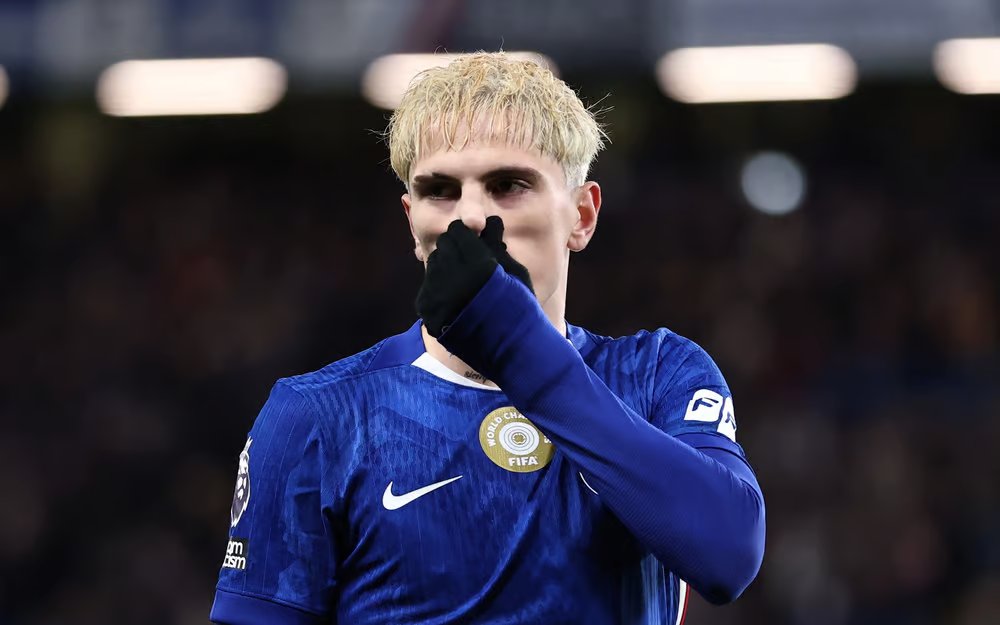 Vince™ tweet media