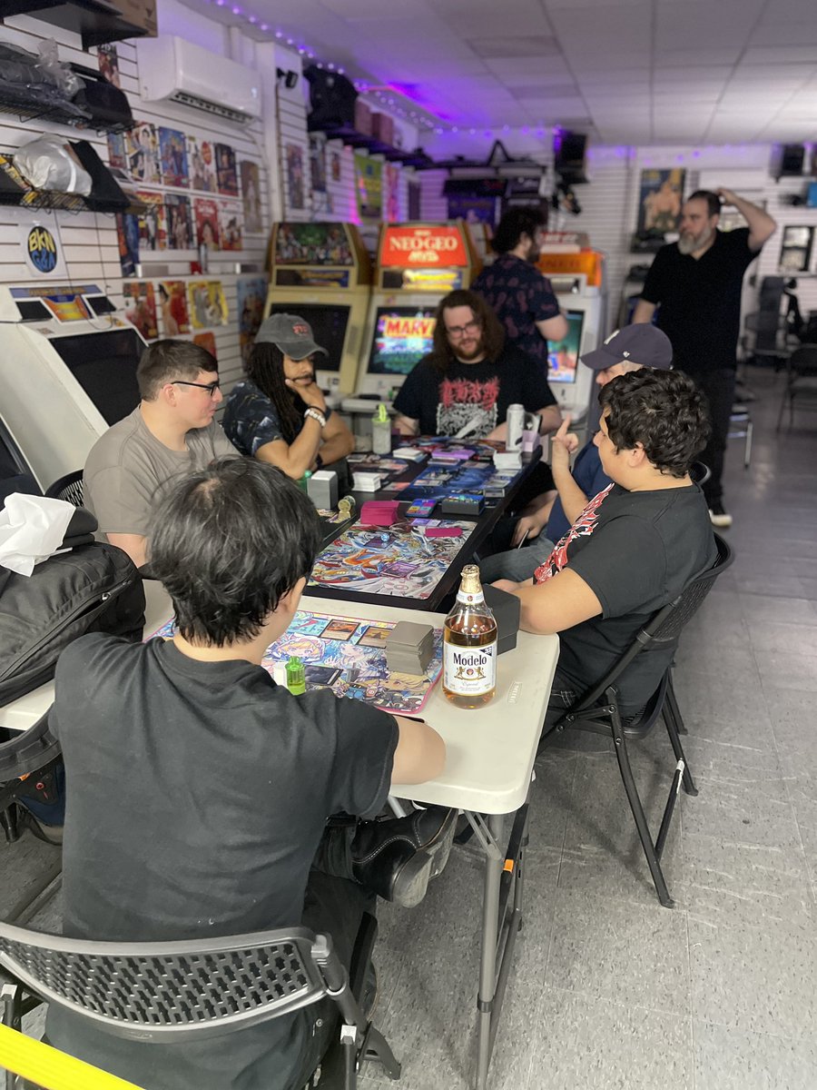 ArcadeBrooklyn's tweet photo. #MTG #CommanderNight https://t.co/pWjWEW8UHI