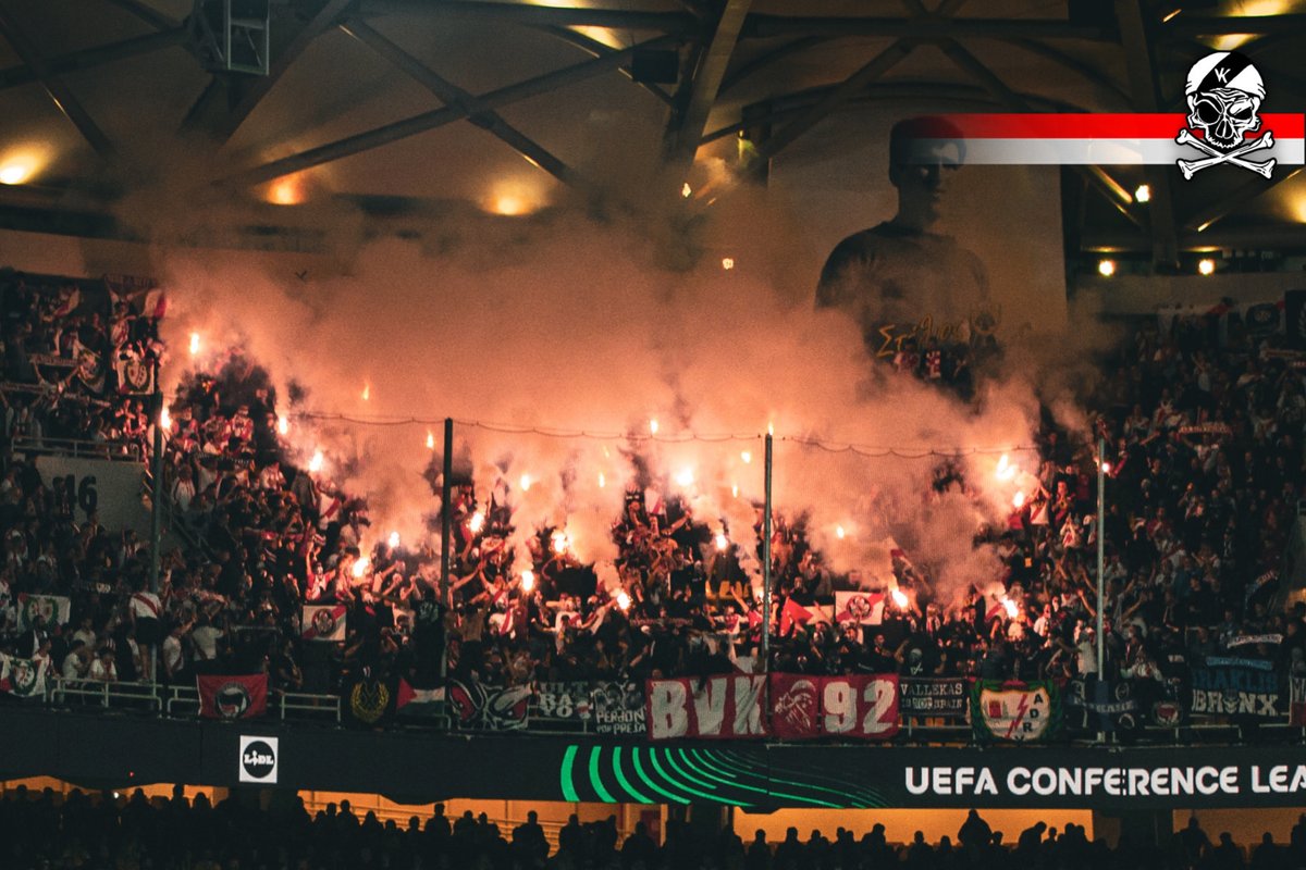 …UN BARCO SIN DUEÑO