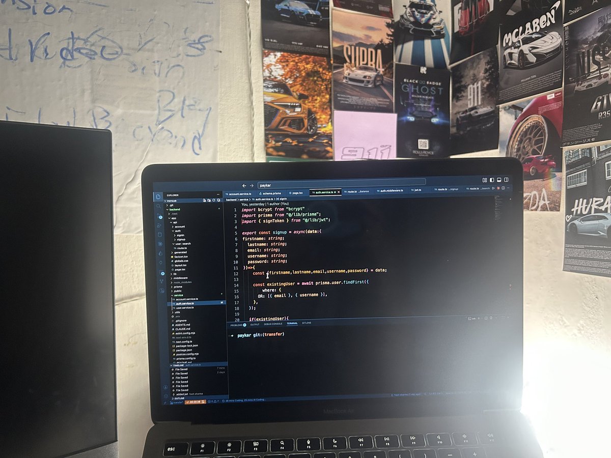 buildwithyash's tweet photo. 3 Am club anyone ? 

What are you guys building today ? https://t.co/USCL4wiikJ
