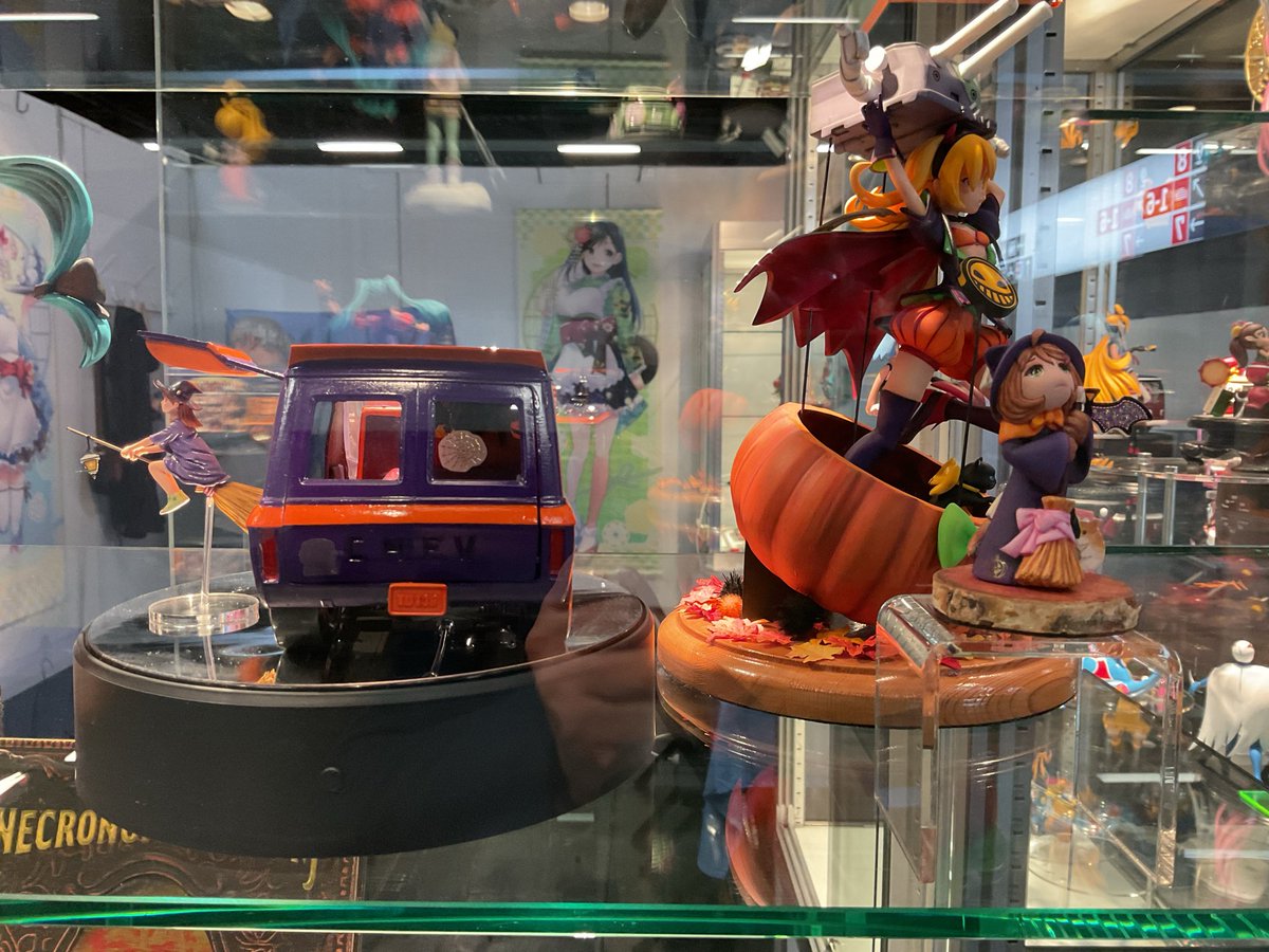 Krickelkrakel's tweet photo. No Intermodellbau-display of ours is complete without scary Halloween stuff.
So here‘s to @seenamegumi, アバークロンビー @QoA8JLcYWDfetry and @hiro16! https://t.co/BoeoBFSsGG