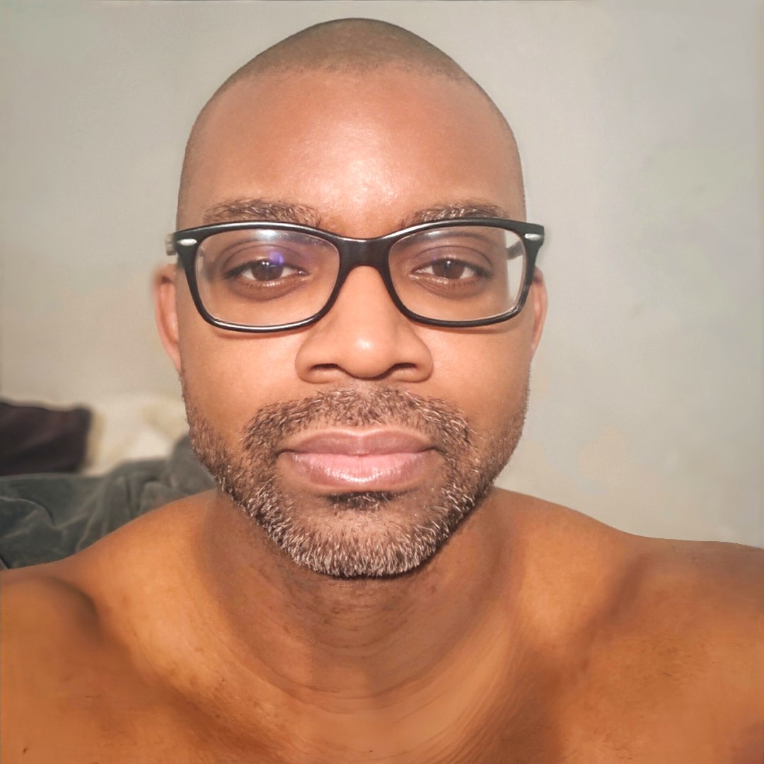 QuinnHudgins's tweet image. Cut it all off and started back fresh. 😎  #FreshStart #NoHairNoProblem #SpringIsHere