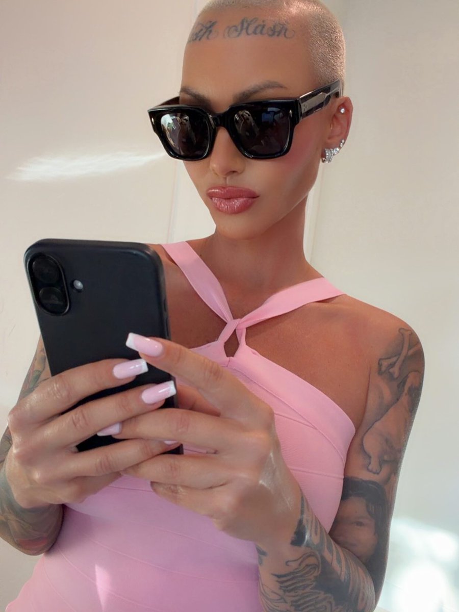 Amber Rose tweet media