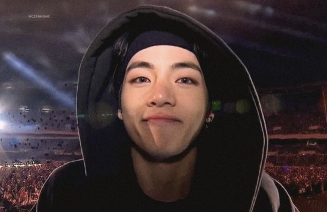 ✩iiris⁷ is not seeing bts smh tweet media