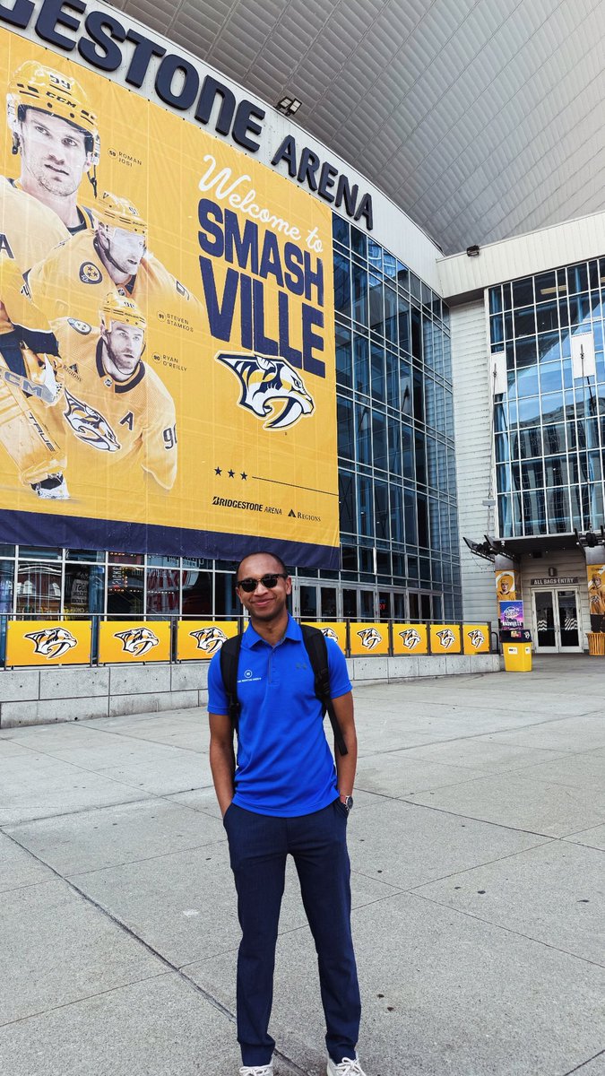 JasonRossJr1's tweet photo. My first time in Nashville! 

Filling in on @DucksStream play-by-play tonight as the playoff picture gets finalized 🦆

Ducks vs. Preds with @AlexisDownie_ and Emer at 5 PM PT 🏒 https://t.co/m8DVQ7P6Pn