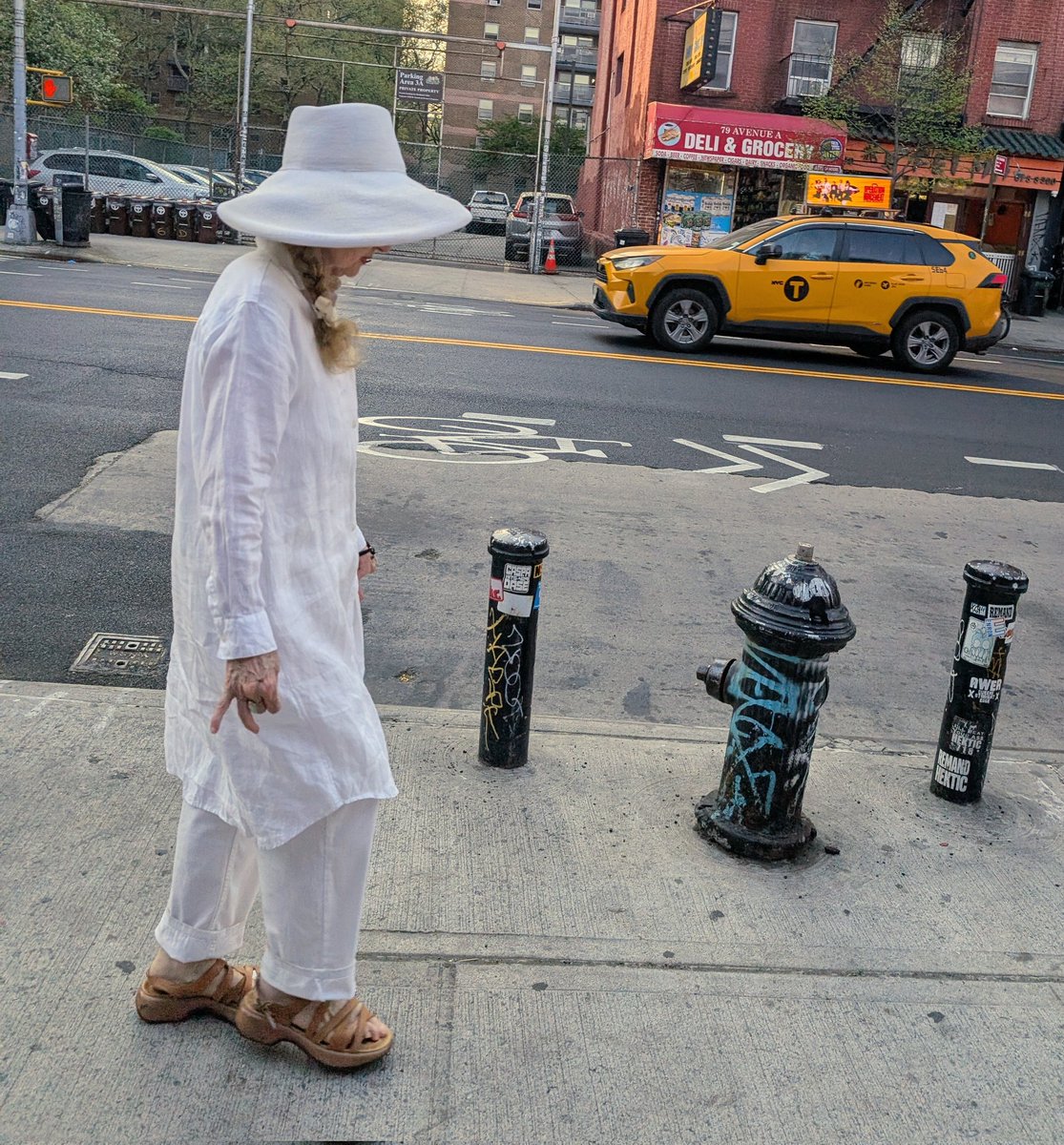 blackswantrader's tweet image. #nyc #street #photography