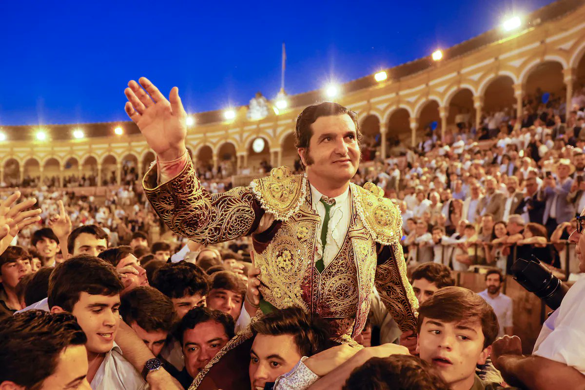 José Álvarez tweet media