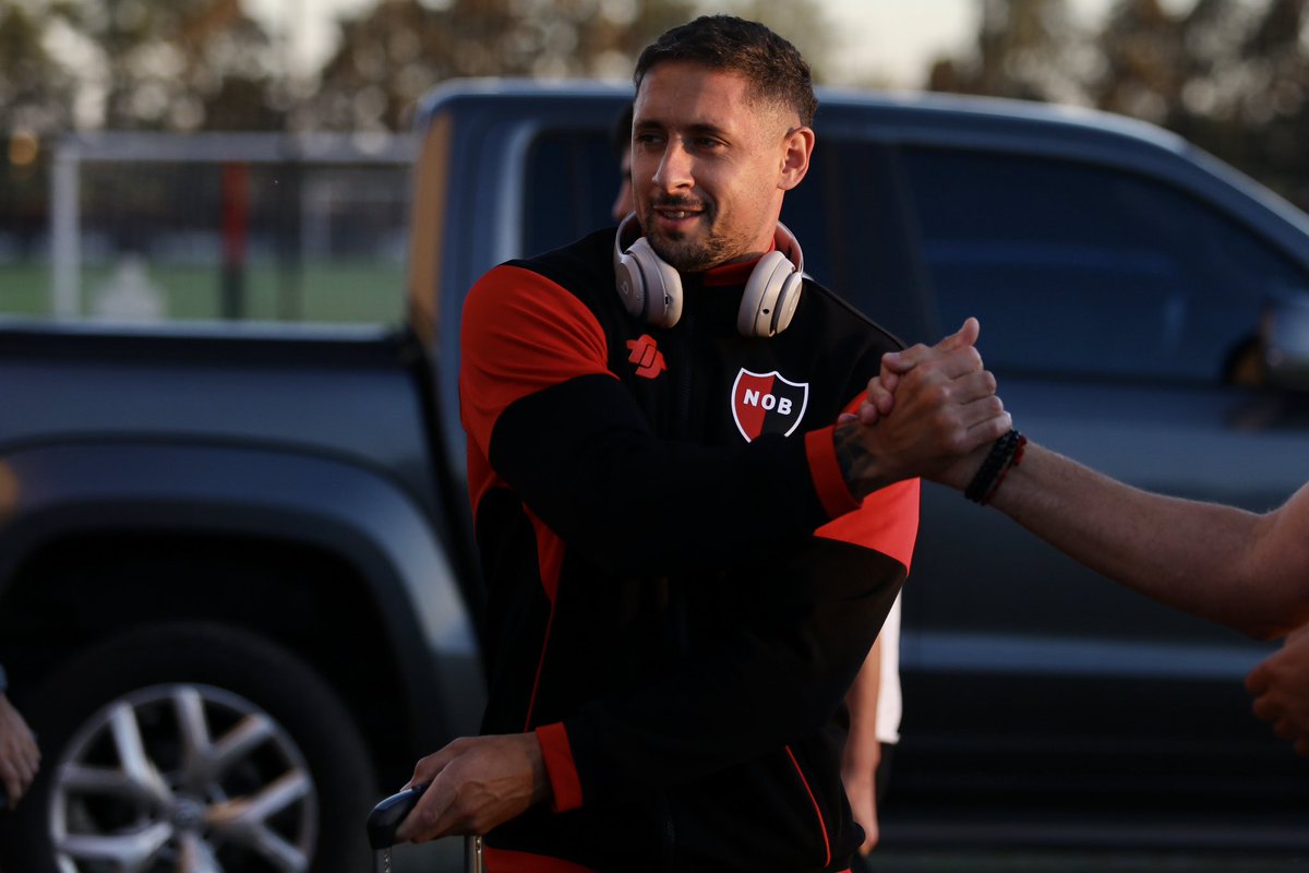 Newells's tweet photo. Salimos 💪🏼 https://t.co/qJiJ53yhi6