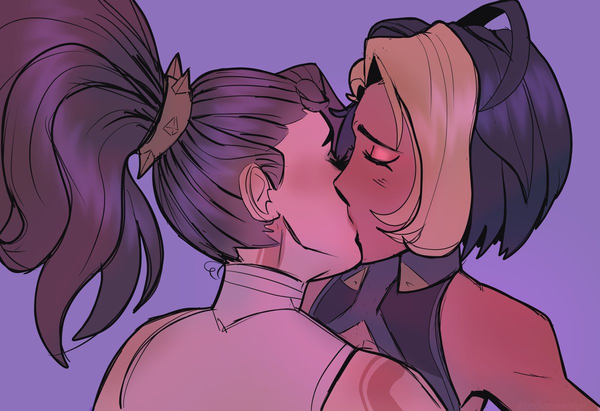 indigostarsign's tweet photo. thanks for 200 followers :D here's the smooches i promised!! wonder what flavor vaira's lip gloss is...

[ #dominetta #overwatch ] https://t.co/9L8J0Ab7ua
