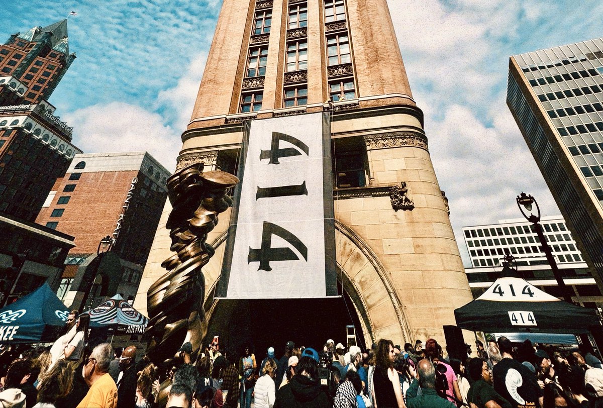 414 MILWAUKEE tweet media