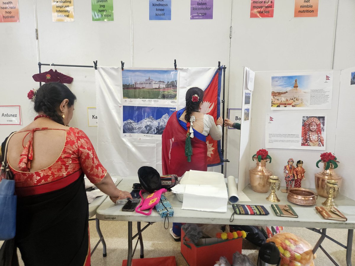 jcpsls's tweet photo. 🌎💙 Honored to be part of the Cultural Festival at Norton Elementary, celebrating alongside multicultural families. Languages and cultures make our community stronger 🗣️✨
#EquityThroughLanguageAccess
@DrJillHandley
@JCPSAsstSuptASP https://t.co/JxTM8zjKNN